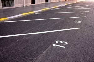 «Парламентская газета». Петербургские депутаты требуют повысить штраф за неправильную парковку